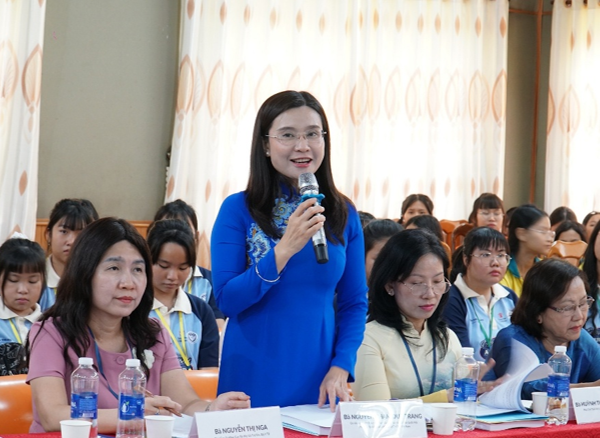 Ms Duy Trang