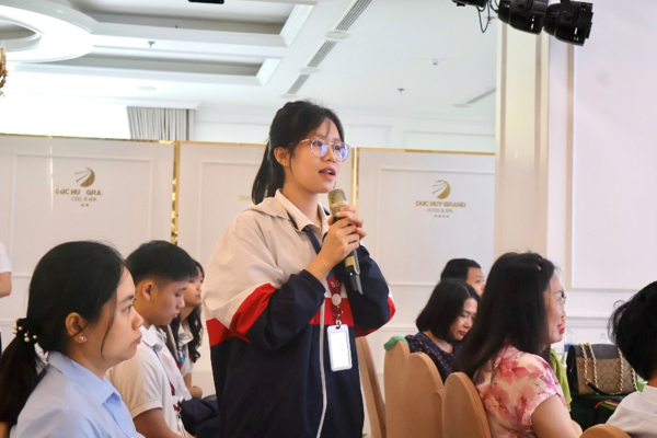 Student in Lao Cai