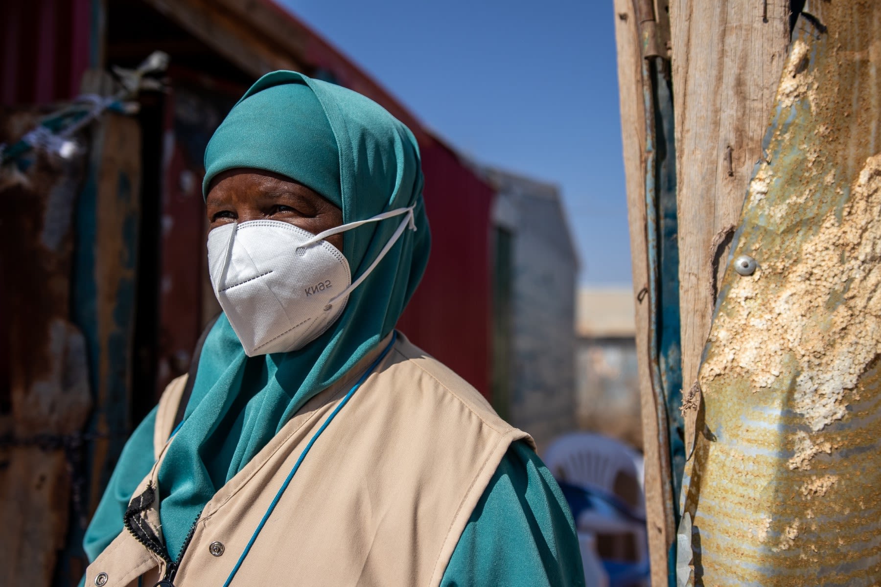 Muna (42) is a Family Health Worker with Save the Children and provides access to healthcare for child living in a camp for displaced people in Somalia